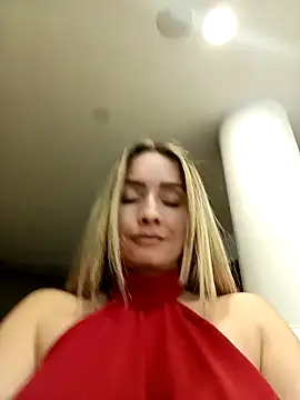 Snapshot of Loly_Horny chatting on 22, 4, 2026 Loly Horny online show from 22, 4, 2026