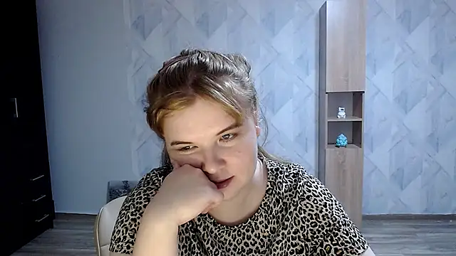 Snapshot of Melina_Hot9 chatting on 20, 9, 2025 Melina Hot9 online show from 20, 9, 2025