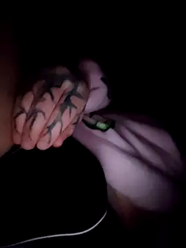 Snapshot of B1GBoyUk chatting on 29, 10, 2025 B1GBoyUk online show from 29, 10, 2025