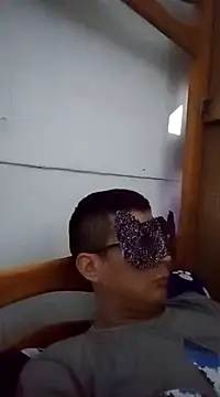 Snapshot of PequeArely chatting on 4, 12, 2024 PequeArely online show from 4, 12, 2024