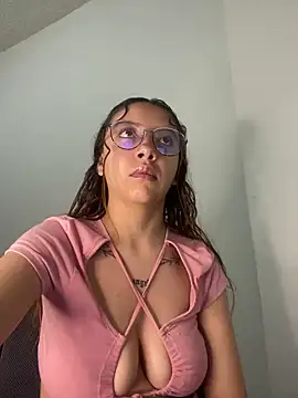 Snapshot of _charlott_dm chatting on 4, 12, 2024 charlott dm online show from 4, 12, 2024