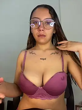 Snapshot of _charlott_dm chatting on 12, 12, 2024 charlott dm online show from 12, 12, 2024