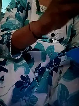 Snapshot of gunjan22 chatting on 17, 9, 2025 gunjan22 online show from 17, 9, 2025