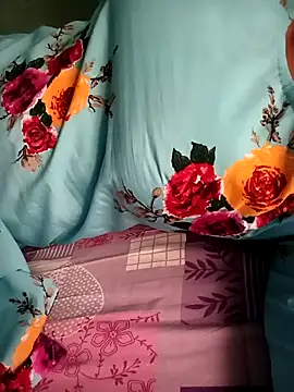 Snapshot of gunjan22 chatting on 23, 9, 2025 gunjan22 online show from 23, 9, 2025