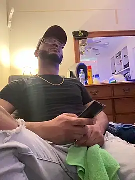 Snapshot of KySir1990 chatting on 2, 2, 2026 KySir1990 online show from 2, 2, 2026