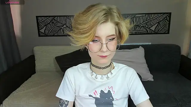 Snapshot of Angel_Jules chatting on 20, 3, 2025 Angel Jules online show from 20, 3, 2025