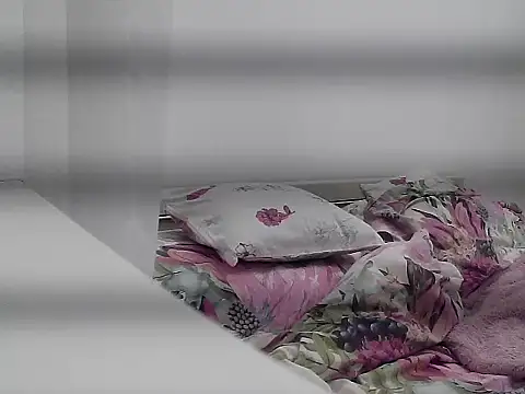 Snapshot of uleglasuczPL chatting on 7, 10, 2025 uleglasuczPL online show from 7, 10, 2025