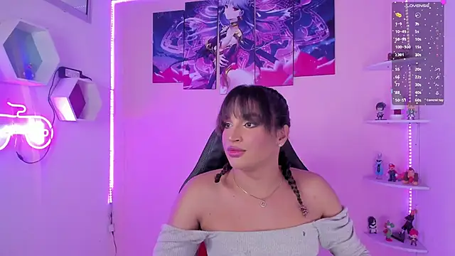KylieVictoria online show from 6, 12, 2024