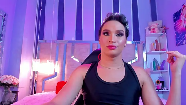 KylieVictoria online show from 10, 12, 2024