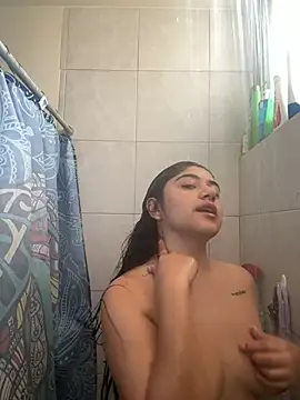 Snapshot of karlynoguez chatting on 22, 1, 2025 karlynoguez online show from 22, 1, 2025