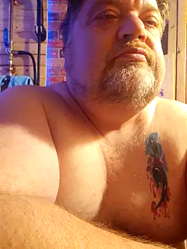 Snapshot of alienbunny chatting on 17, 10, 2025 alienbunny online show from 17, 10, 2025