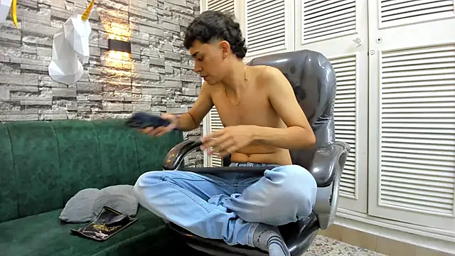 DamiBright online show from 9, 10, 2025