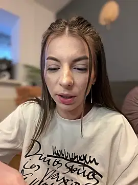 Mia Ethan online show from 30, 1, 2025