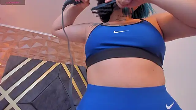 Alahia Dangelo online show from 21, 2, 2025