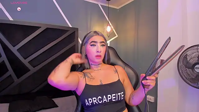 Alahia Dangelo online show from 24, 9, 2025