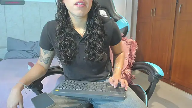  maria foxx  online show from 30, 4, 2026