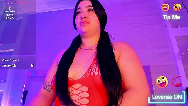 Snapshot of shanon_hughes_ chatting on 24, 9, 2025 shanon hughes  online show from 24, 9, 2025