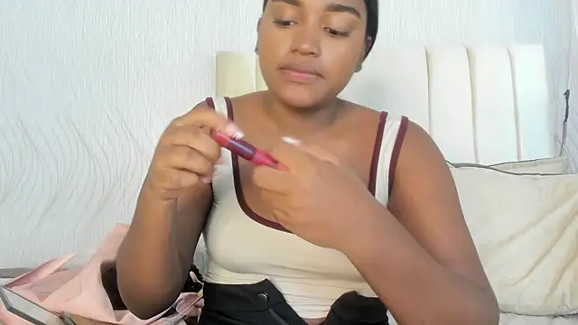 Snapshot of kayna_gomez chatting on 23, 4, 2026 kayna gomez online show from 23, 4, 2026