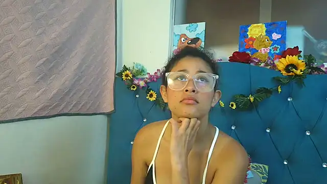 Snapshot of Milkdulce1 chatting on 20, 4, 2026 Milkdulce1 online show from 20, 4, 2026