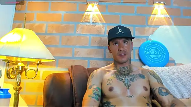 Dylanstonne online show from 3, 3, 2025