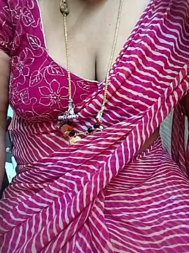 Snapshot of Sexy-Telugunayana2 chatting on 10, 5, 2026 Sexy-Telugunayana2 online show from 10, 5, 2026