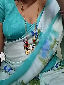 Snapshot of Sexy-Telugunayana2 chatting on 15, 5, 2026 Sexy-Telugunayana2 online show from 15, 5, 2026