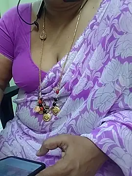 Snapshot of Sexy-Telugunayana2 chatting on 22, 5, 2026 Sexy-Telugunayana2 online show from 22, 5, 2026