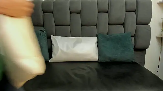 Snapshot of Yef_Thin chatting on 6, 3, 2025 Yef Thin online show from 6, 3, 2025