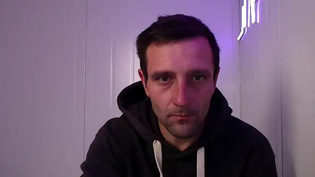 Snapshot of serjdj90 chatting on 3, 10, 2025 serjdj90 online show from 3, 10, 2025
