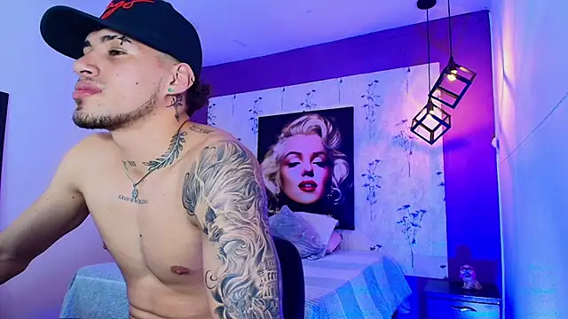 Snapshot of austin_collinss chatting on 14, 2, 2025 austin collinss online show from 14, 2, 2025