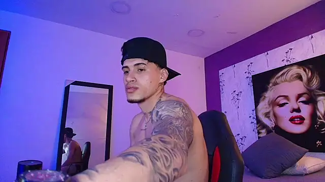Snapshot of austin_collinss chatting on 15, 3, 2025 austin collinss online show from 15, 3, 2025