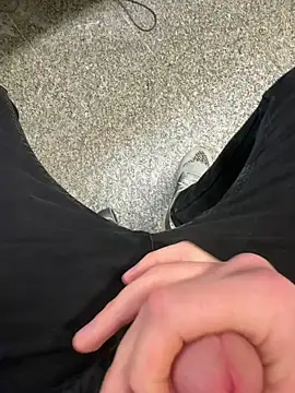 kareem0010 online show from 26, 2, 2025