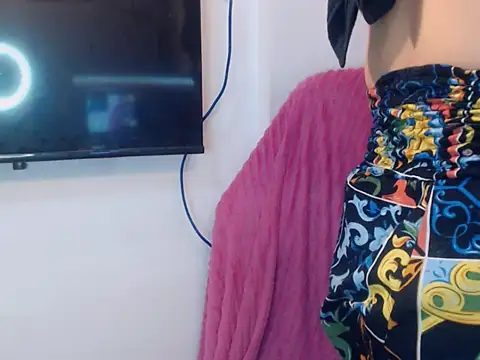 Snapshot of Nathalie_Heartxoxo69 chatting on 22, 5, 2026 Nathalie Heartxoxo69 online show from 22, 5, 2026