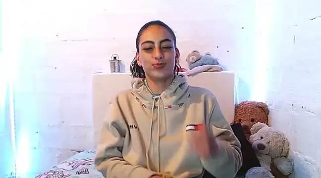 kendall-storm online show from 11, 2, 2025