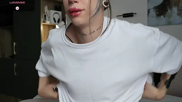 Dasha M online show from 11, 5, 2026