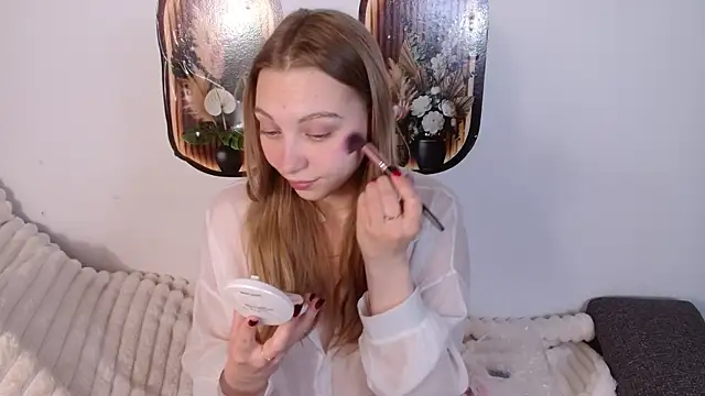 bellaa love  online show from 12, 5, 2026