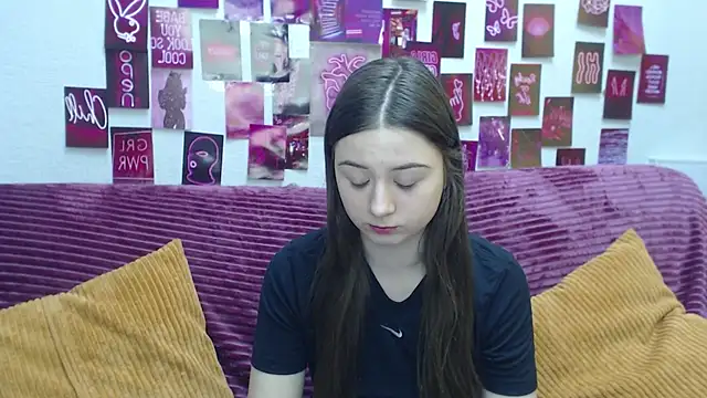 Snapshot of MilanaRoza chatting on 15, 3, 2026 MilanaRoza online show from 15, 3, 2026