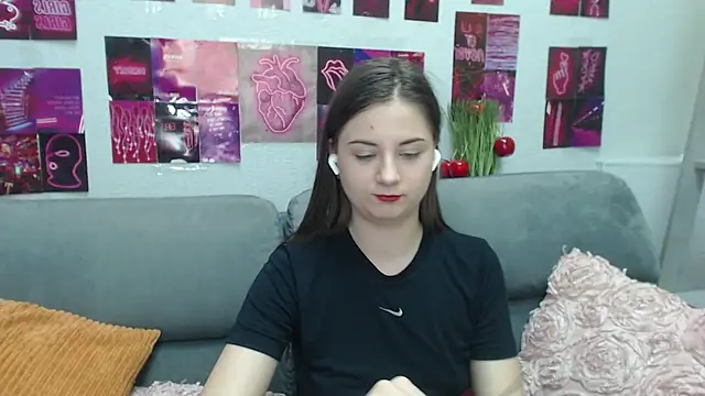 MilanaRoza online show from 24, 4, 2026