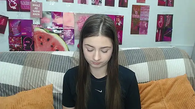 Snapshot of MilanaRoza chatting on 5, 7, 2026 MilanaRoza online show from 5, 7, 2026