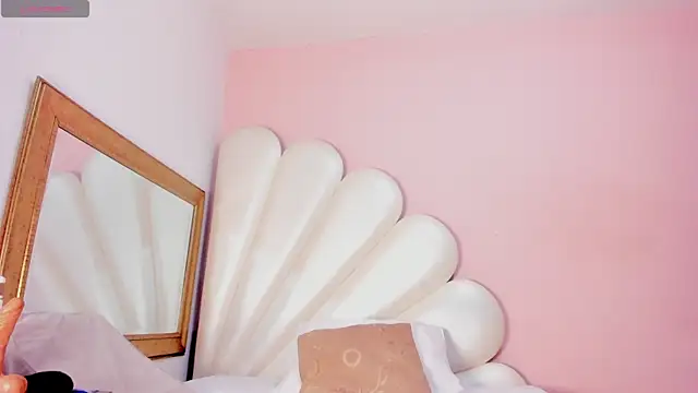 Snapshot of Ally_Parkeer_ chatting on 1, 2, 2025 Ally Parkeer online show from 1, 2, 2025