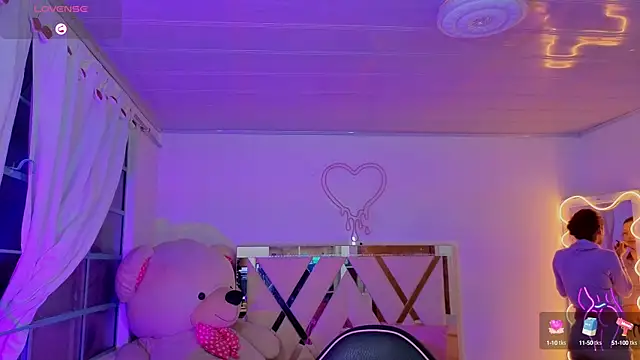 Laylafoxy tay online show from 22, 9, 2025