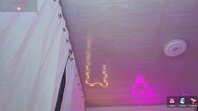 Laylafoxy tay online show from 20, 11, 2025