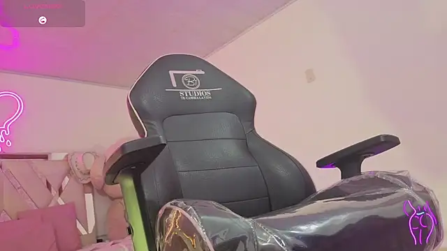 Laylafoxy tay online show from 27, 11, 2025