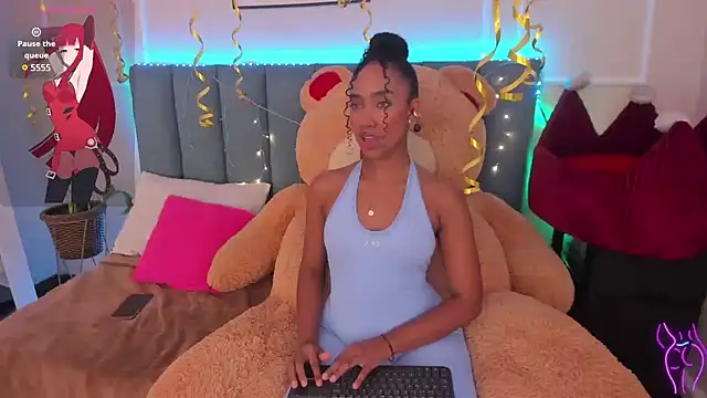 Amber  Sanchez online show from 7, 12, 2024