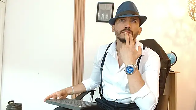Snapshot of Reiko_85_ chatting on 17, 9, 2025 Reiko 85  online show from 17, 9, 2025