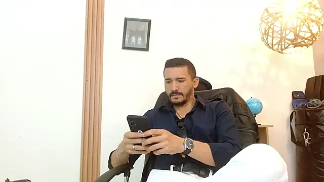 Snapshot of Reiko_85_ chatting on 6, 10, 2025 Reiko 85  online show from 6, 10, 2025