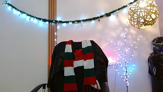 Reiko 85  online show from 18, 12, 2025