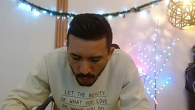 Reiko 85  online show from 20, 12, 2025