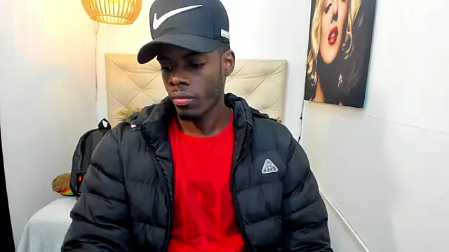 Snapshot of royce_ebony chatting on 19, 9, 2025 royce ebony online show from 19, 9, 2025