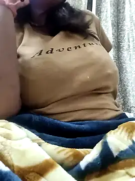 Snapshot of rakhi_143 chatting on 13, 12, 2024 rakhi 143 online show from 13, 12, 2024